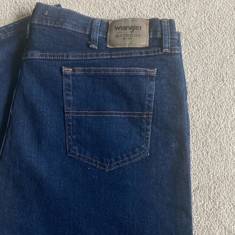 Wrangler Dark Blue Jeans 42 x 30 - Picture 2 of 7